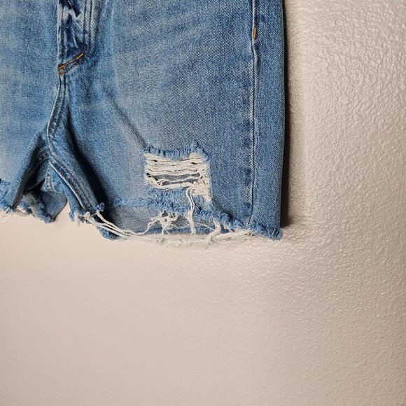 BDG Size 28 Button Fly Cut Off Denim Shorts Light Wash Distressed High Rise - Picture 2 of 7